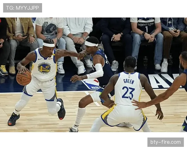 国际篮联与NBA干扰球规则对比
